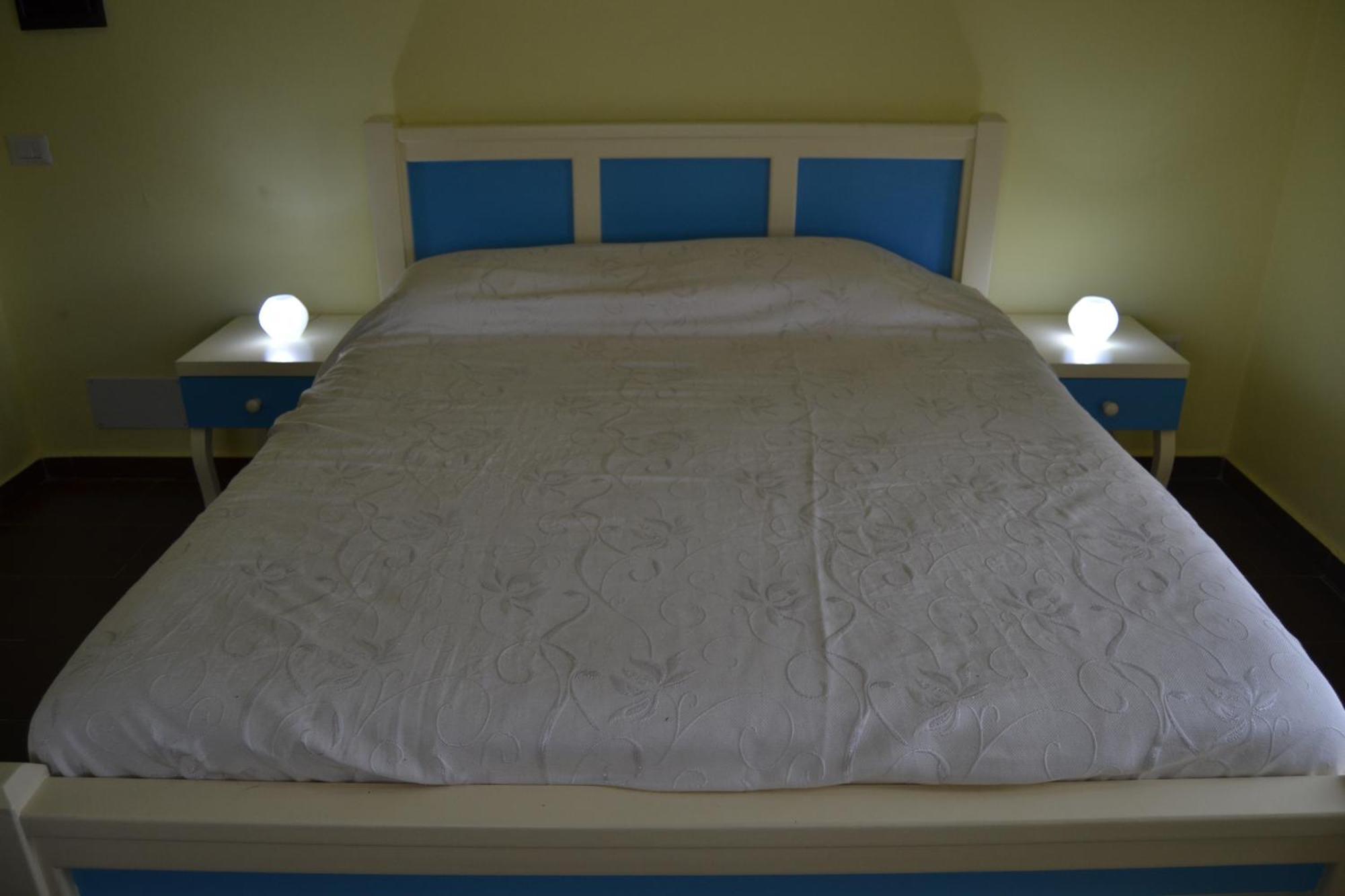 Kodra E Godenve Hotel Vile-Ballaj Kamer foto